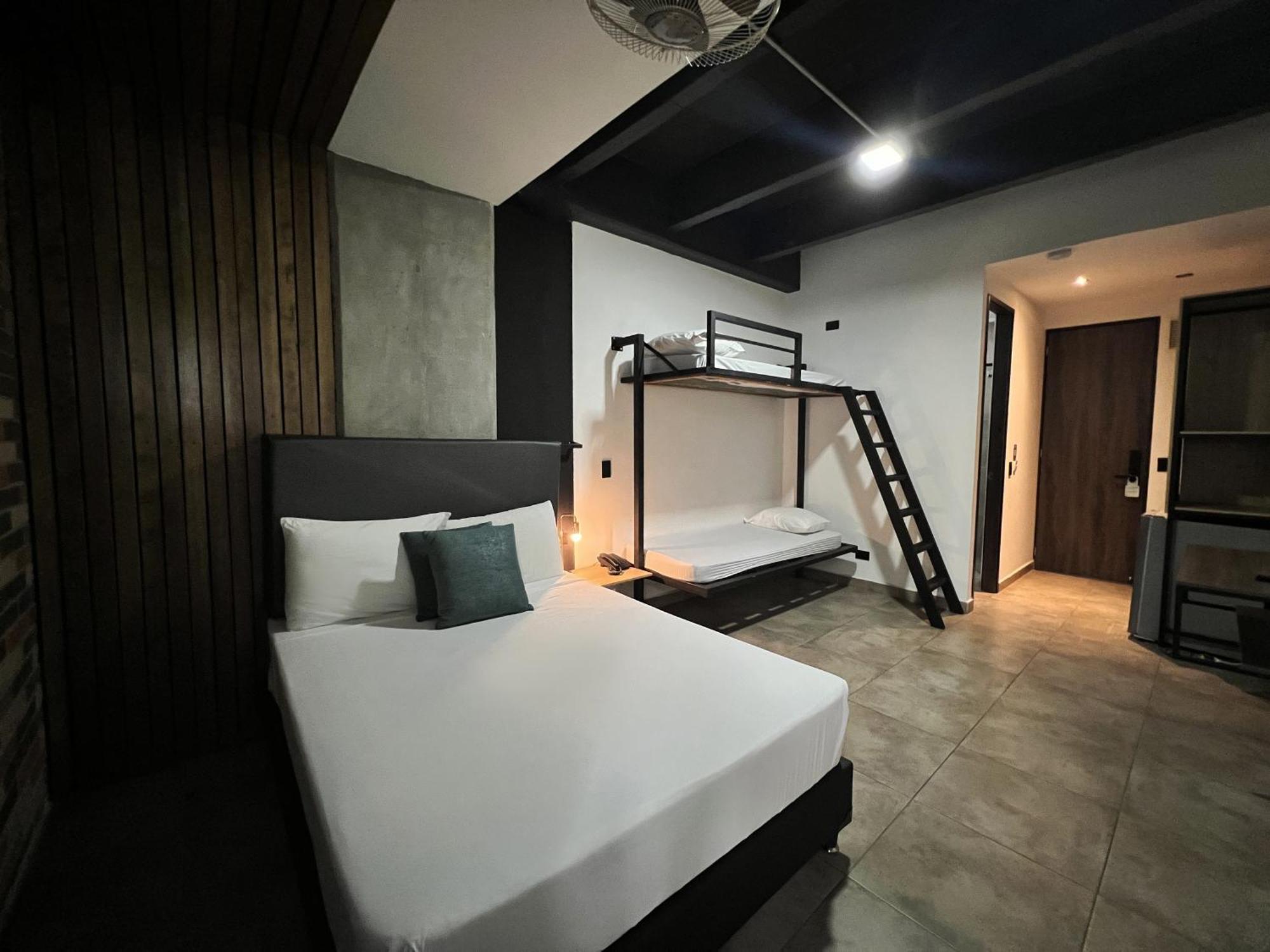 Apartahotel Medellin Exterior photo